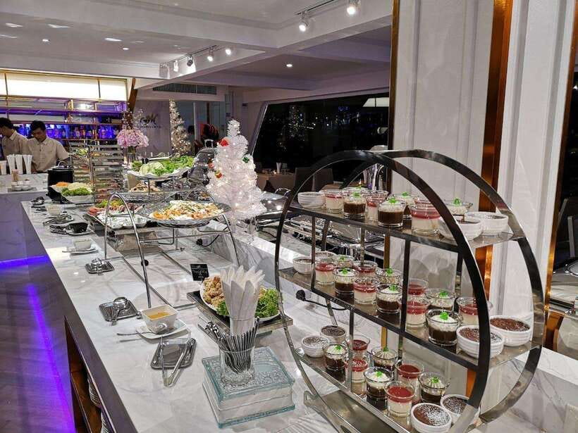 Bangkok: Chao Phraya River Meridian Cruise with Buffet - Why a Chao Phraya dinner works so well