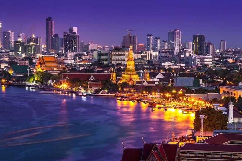 Bangkok: Chao Phraya River Meridian Cruise with Buffet - Wat Pho from the water