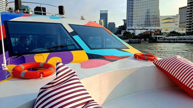 Bangkok : Chaophraya Booze Cruise – Drinks Onboard - Setting off from River City Bangkok