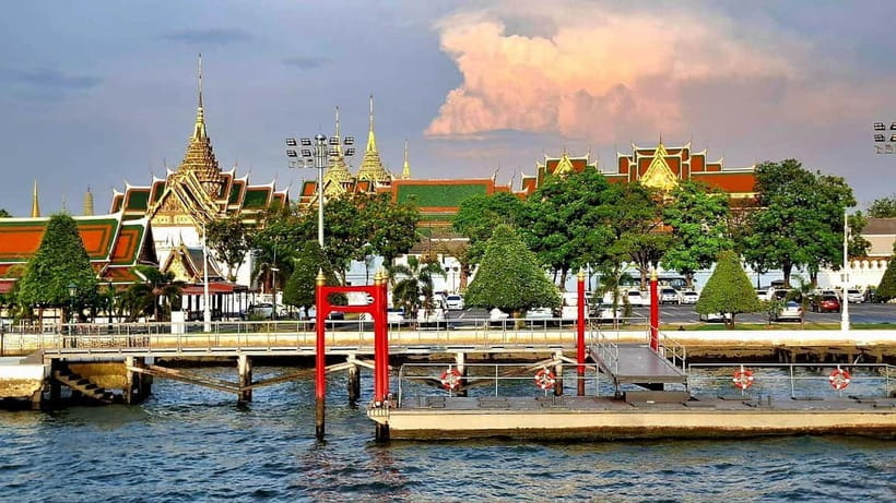 Bangkok : Chaophraya Booze Cruise – Drinks Onboard - Safety and what is included