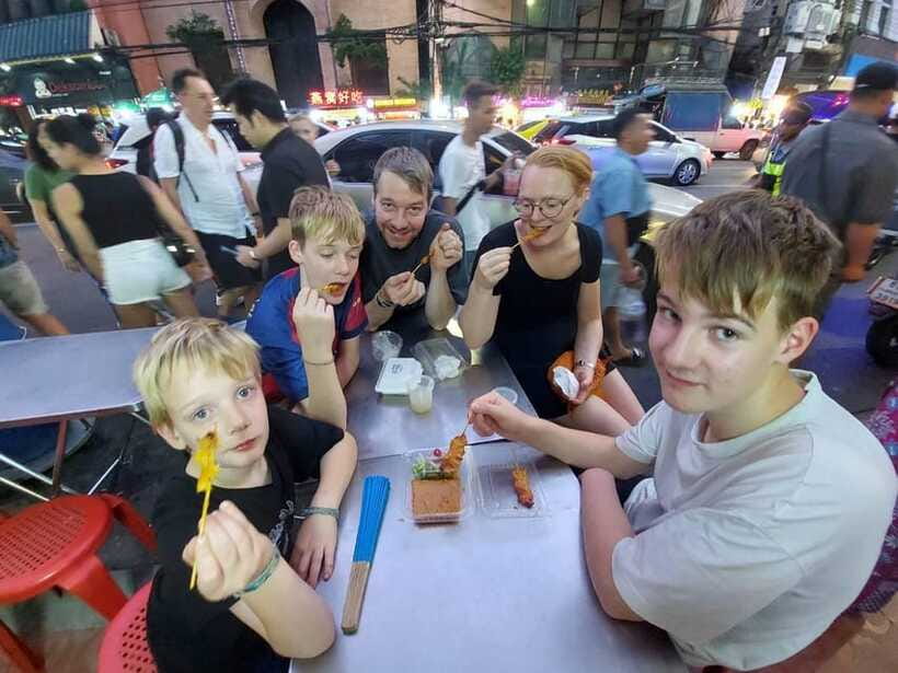 Bangkok: Chinatown Food Tour with Michelin Food Stalls - Should you book the Yaowarat food tour?