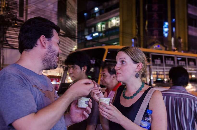 Bangkok: Chinatown Night Food Tour - Seven stops, from street stalls to established restaurants