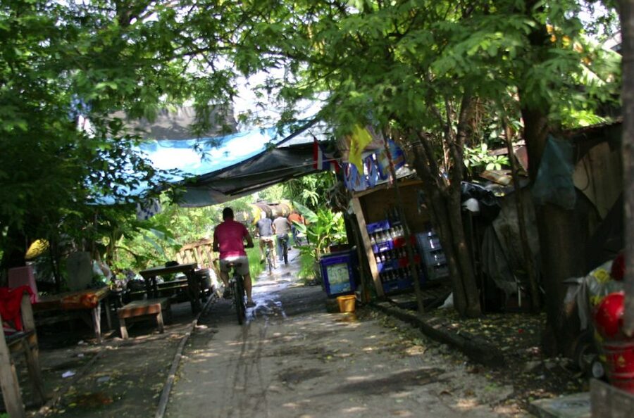 Bangkok: City Culture half-day Bike Tour - Starting on Rama III Road in Yan Nawa