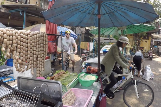 Bangkok City Culture Tour by Bike - Benjakitti Park and the city’s modern edge