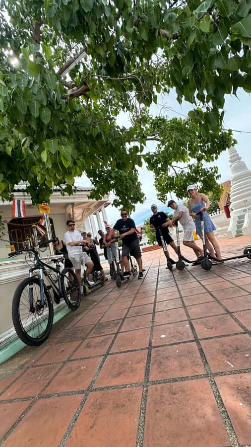 Bangkok: City Highlights Electric Scooter Tour - Why a scooter works well in Bangkok’s Old City