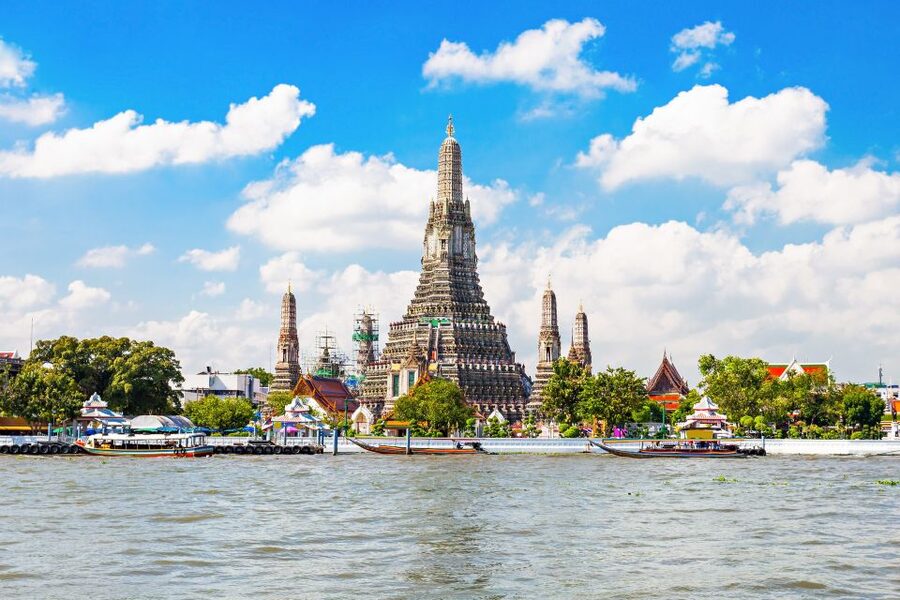 Bangkok: City Highlights Temple and Market Walking Tour - What the guides add