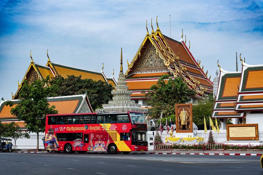 Bangkok: City Sightseeing Hop-On Hop-Off Bus Tour - Blue Line: markets, gardens, attractions, and shopping