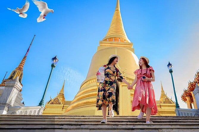 Bangkok Classic 3-Temples With Buffet Lunch Day Tour - Wat Arun, Bangkok’s riverfront opening act