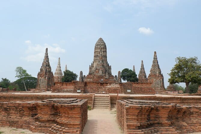 Bangkok Classic 3-Temples With Buffet Lunch Day Tour - The Grand Palace and Emerald Buddha