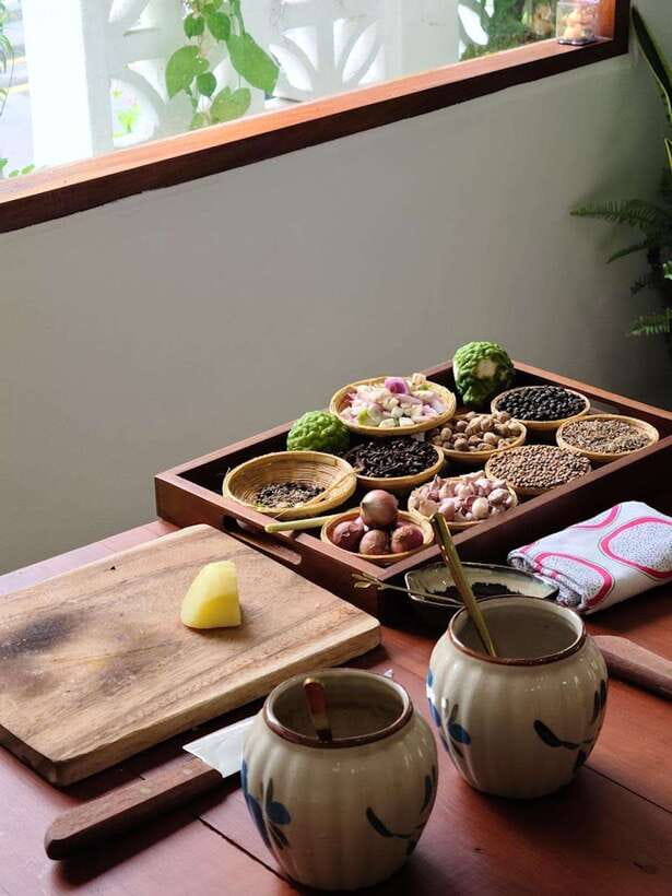 Bangkok: Cooking Class + Tuk Tuk Ride + Market Tour - Guides who make the recipes easier to remember