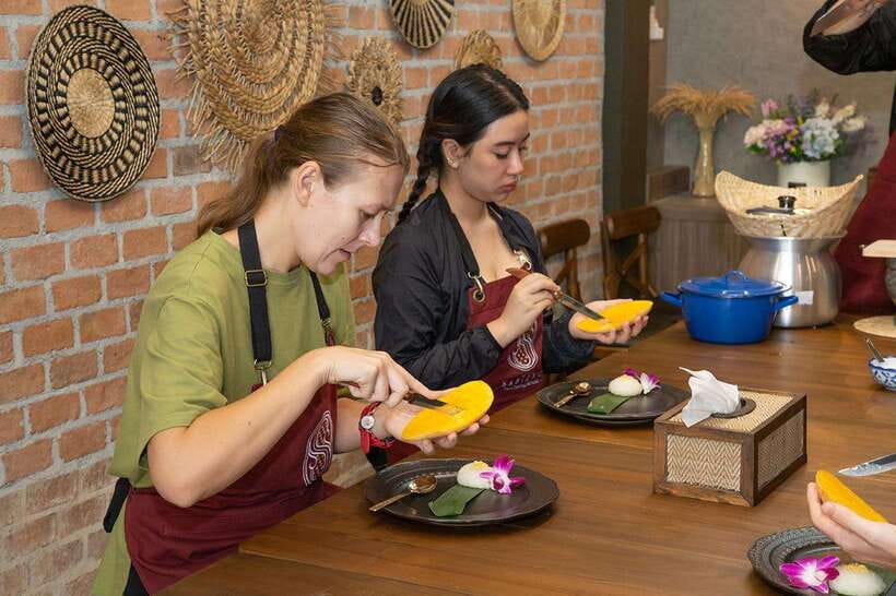 Bangkok: Cooking Class with Market Visit & Tuk Tuk Ride - From Queen Sirikit MRT to Bangkok’s fresh market