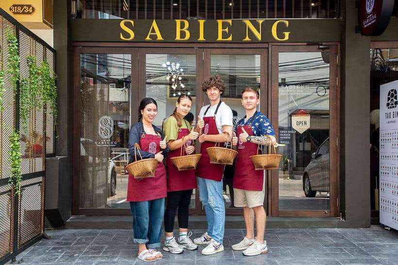 Bangkok: Cooking Class with Market Visit & Tuk Tuk Ride - Morning or afternoon: choosing your session