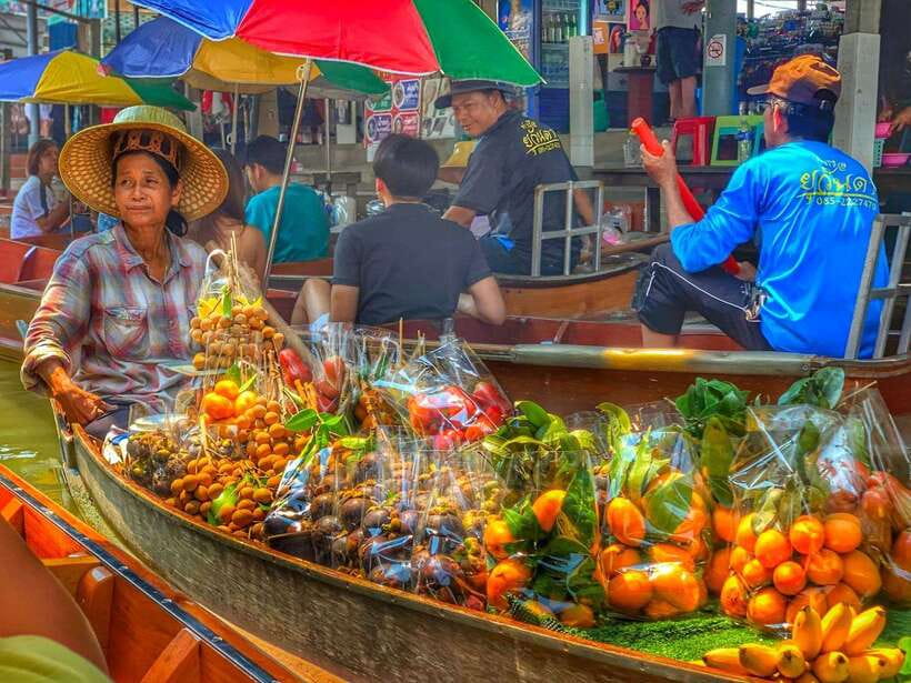 Bangkok: Damnoen Saduak and Mae Klong Train Markets - What to bring for a smoother visit