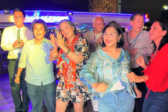 Bangkok Dinner Cruise with Intl Buffet, Live Music & Hotel Pickup - Who should book this cruise?
