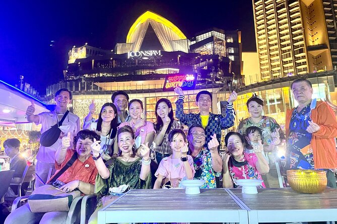 Bangkok Dinner Cruise with Intl Buffet, Live Music & Hotel Pickup - Dinner on board: seafood, Thai dishes, and dessert