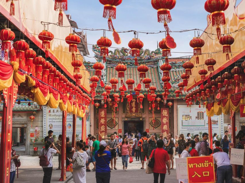 Bangkok: Discover a Taste of Chinatown – 2 Hr Walking Tour - Timing, walking, and comfort