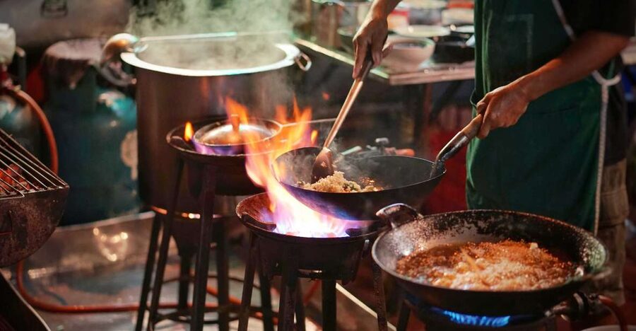 Bangkok: Discover a Taste of Chinatown – 2 Hr Walking Tour - What you may taste at Guay Jub Ouan Pochana