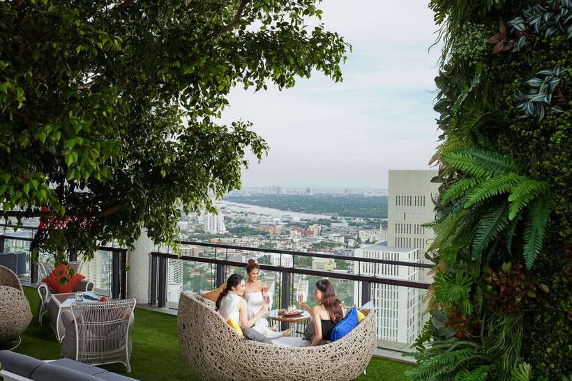 Bangkok: Enjoy Fine Thai Food with Panoramic Rooftop Views - Key points at a glance