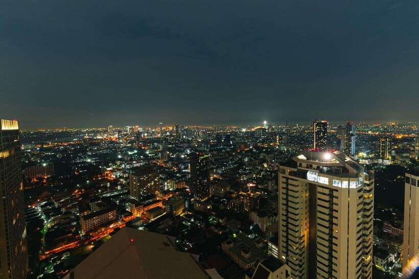 Bangkok: Enjoy Fine Thai Food with Panoramic Rooftop Views - What your 90 minutes at Saffron Sky Garden look like