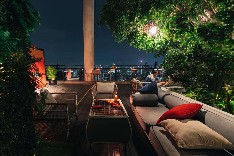 Bangkok: Enjoy Fine Thai Food with Panoramic Rooftop Views - The 52nd-floor view is the main attraction