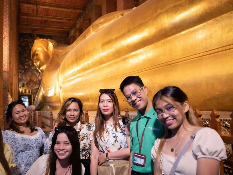 Bangkok: Evening Tour with Wat Arun, Wat Pho & Tuk Tuk Ride - The tuk-tuk ride from Wat Pho to Yaowarat