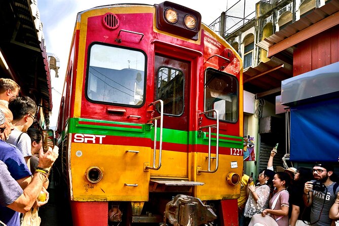 Bangkok: Floating Market and Train Market Experience - Riding the local train through the countryside