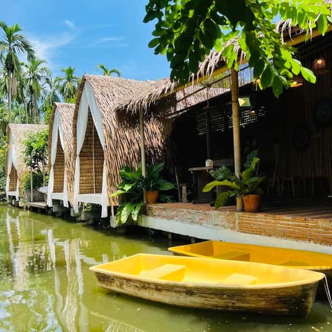 Bangkok: Floating Market, Phra Pathom Pagoda & Cafes Tour - After the Rain Coffee & Gallery