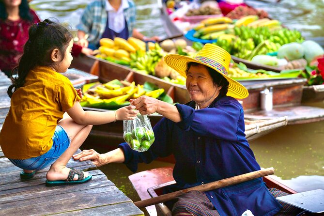 Bangkok: Floating Market & Train Market with Train/Boat ride - Who should take this tour?