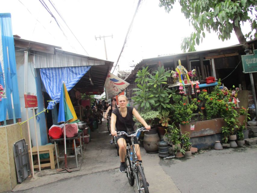 Bangkok Full-Day Bike Tour with Boat Transfer and Lunch - Why this bike tour shows Bangkok in a different light