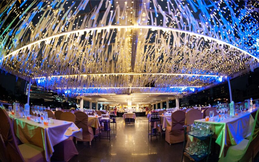 Bangkok: Grand Chao Phraya Dinner Cruise with Live Show - Getting to Asiatique and finding the right counter