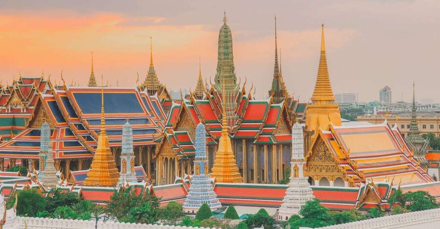 Bangkok: Grand Palace and Emerald Buddha Half-Day Tour - What two hours really gives you