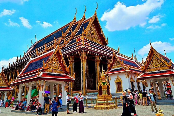 Bangkok Grand Palace and Emerald Buddha Tour - What the guide can add, and where the tour may fall short