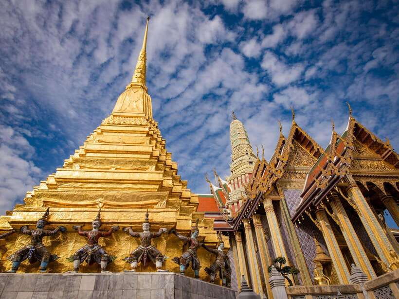 Bangkok: Grand Palace and Wat Phra Kaew Guided Walking Tour - Key points to know before booking