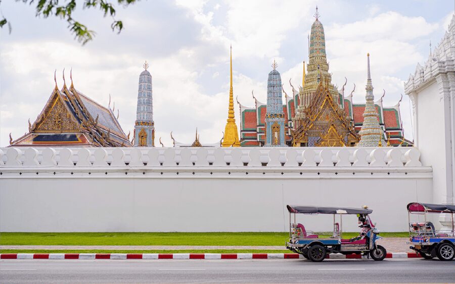 Bangkok: Grand Palace Skip-the-Line Entry Ticket - Photography, access, and practical limits