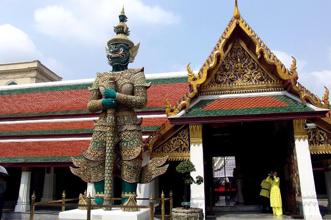 Bangkok Grand Palace Tour with Convenient Hotel Transfer - Cancellation and operating details