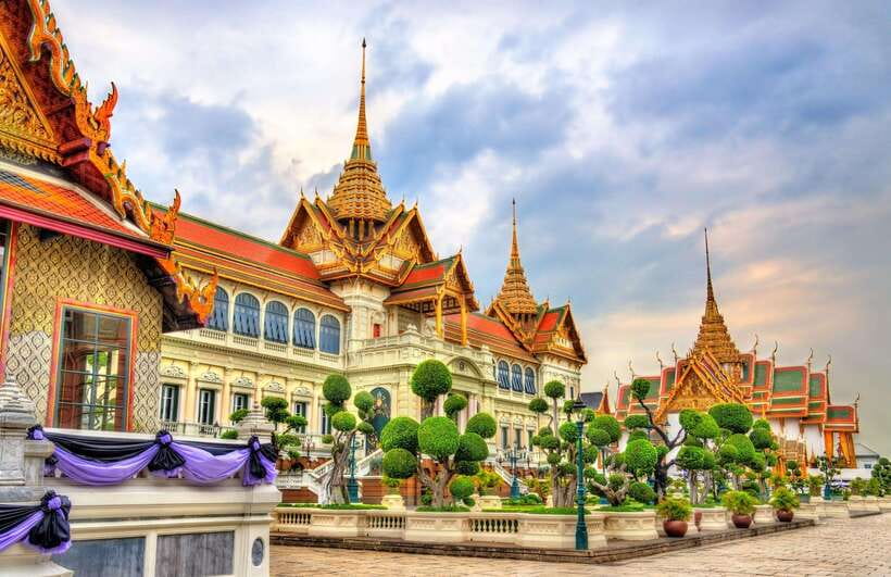 Bangkok: Grand Palace, Wat Pho, and Wat Arun Guided Tour - Why These Three Bangkok Sights Work So Well Together