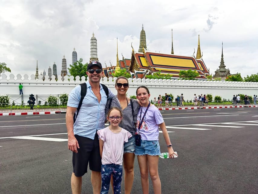 Bangkok: Guided Tour in a Typical Thai Tuk-Tuk - Chinatown gives the tour a strong finish