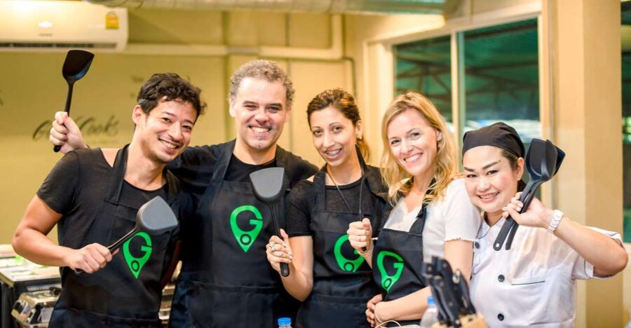 Bangkok: Half-Day Thai Cooking Class in Bangrak District - Starting beside Bangrak’s local market