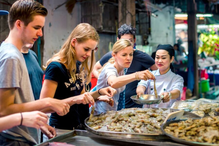 Bangkok: Half-Day Thai Cooking Class in Bangrak District - Who will enjoy this Bangkok class
