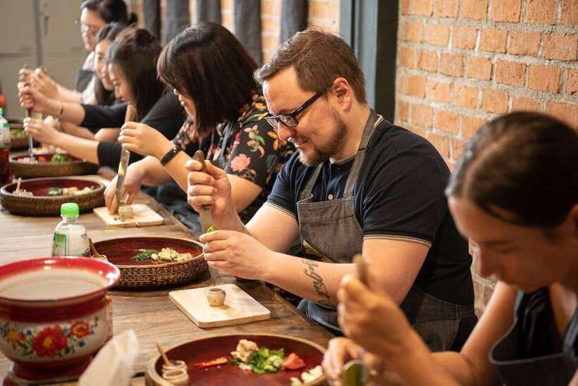 Bangkok: Hands-on Thai Cooking Class and Market Tour - Key points to know before booking