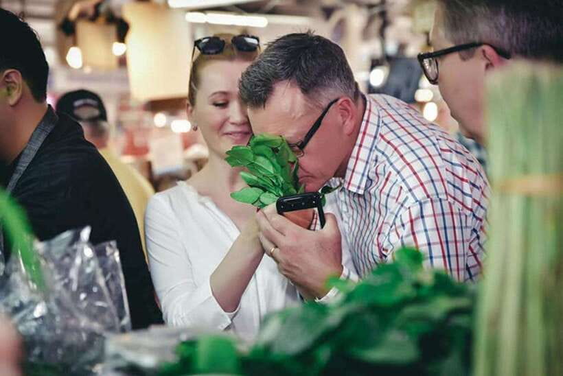 Bangkok: Hands-on Thai Cooking Class and Market Tour - What the afternoon and evening classes change