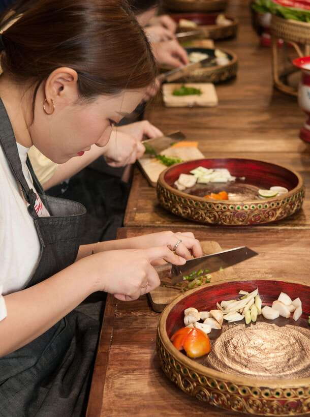 Bangkok: Hands-on Thai Cooking Class and Market Tour - The morning market near Asoke