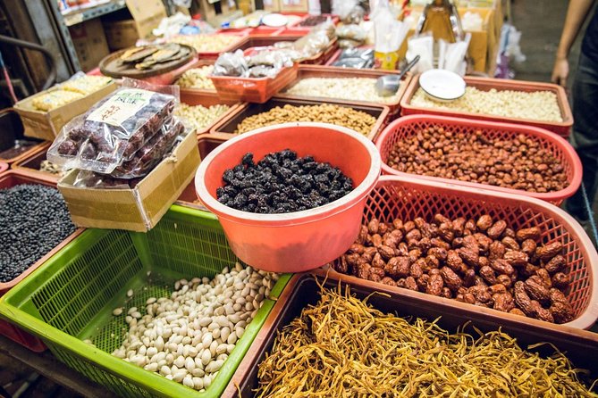 Bangkok Hidden Gems: Talad Noi, Chinatown & Street Food Tour - Sol Heng Tai Mansion and a glimpse of old Chinese Bangkok