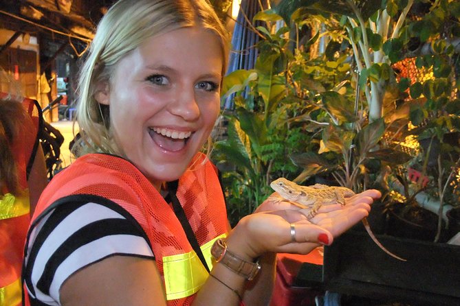 Bangkok Hidden Paths Night Biking Tour with Street-food Meal - Starting at River City and finding your pace