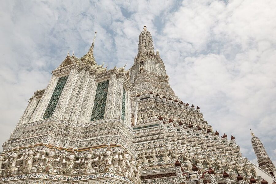 Bangkok: Historical Temples Tour & Hidden Bar at Sunset - Why the evening timing matters in Bangkok