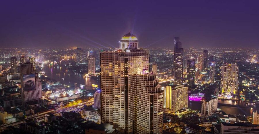 Bangkok: Lebua Rooftop Bar Reservation & Round-Trip Transfer - The best time to arrive for light and views