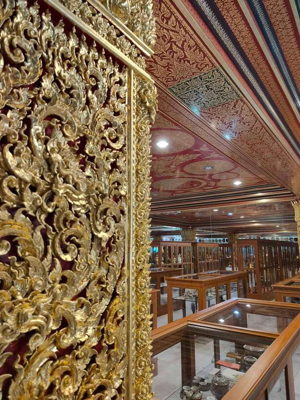 Bangkok: Longtail Boat Canal Tour to Wat Arun - Comfort, safety, and responsible travel