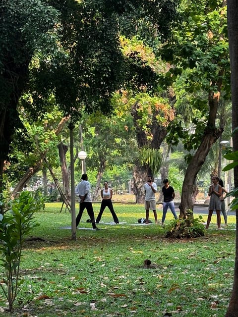 Bangkok: Lumpini Park Yoga Experience - What is included, and what you should bring