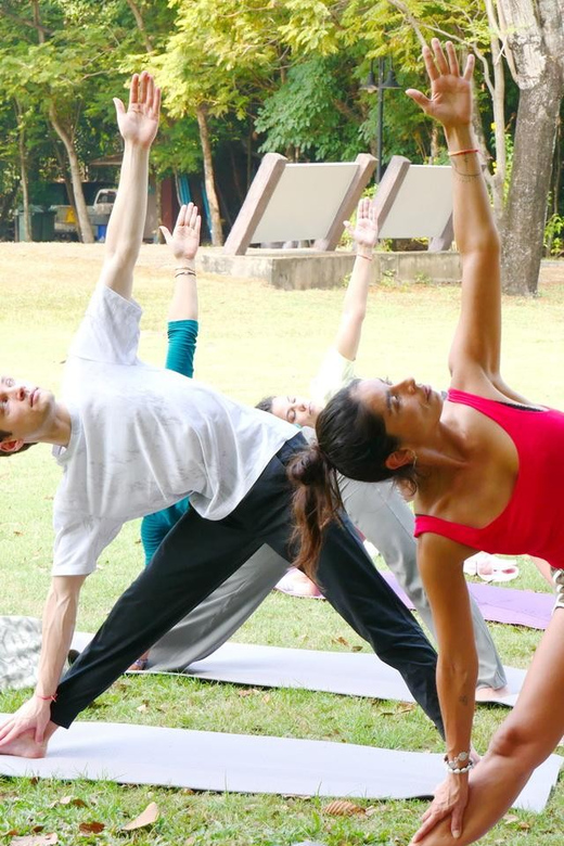 Bangkok: Lumpini Park Yoga Experience - Booking, cancellation, and timing tips