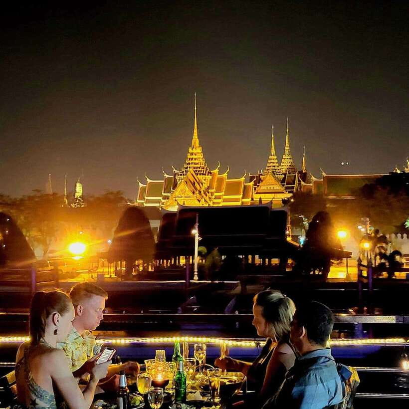 Bangkok: Luxury White Dinner Cruise Free Flow Beer and Wine - Wat Arun, the Grand Palace, and the riverfront route